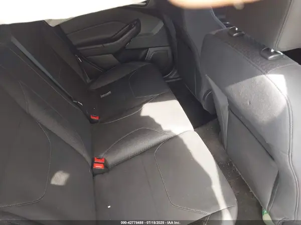 1FADP3K29GL366776 2016 FORD FOCUS - Image 8