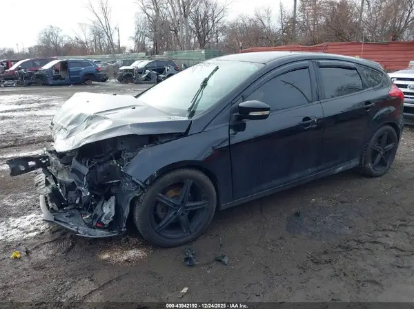 1FADP3K29GL378457 2016 FORD FOCUS - Image 2