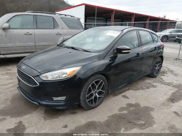 1FADP3K29GL390527 2016 FORD FOCUS - Image 2