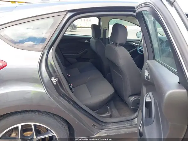 1FADP3K29GL399471 2016 FORD FOCUS - Image 8