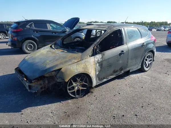 1FADP3K29HL200078 2017 FORD FOCUS - Image 2