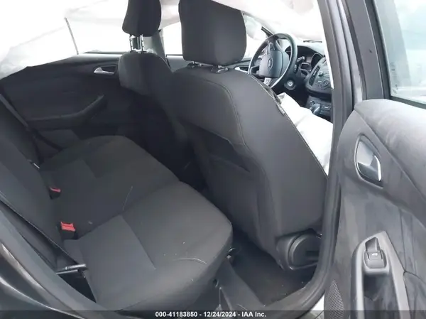 1FADP3K29HL202946 2017 FORD FOCUS - Image 8
