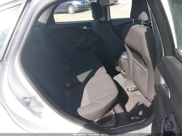 1FADP3K29HL216135 2017 FORD FOCUS - Image 8