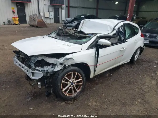 1FADP3K29HL217530 2017 FORD FOCUS - Image 2