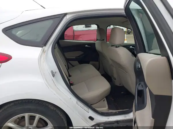 1FADP3K29HL224896 2017 FORD FOCUS - Image 8