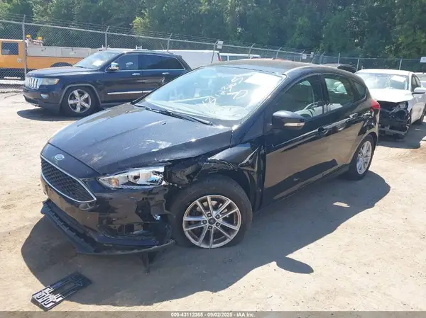 1FADP3K29HL247966 2017 FORD FOCUS - Image 2