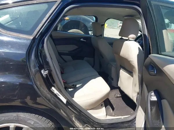 1FADP3K29HL247966 2017 FORD FOCUS - Image 8