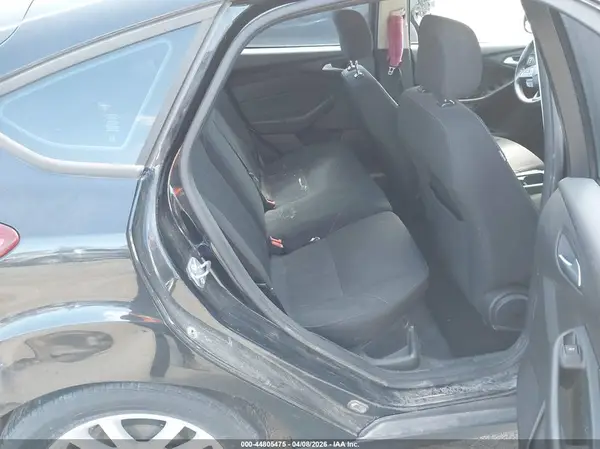 1FADP3K29HL249183 2017 FORD FOCUS - Image 8