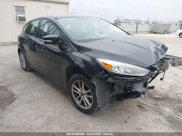 1FADP3K29HL258689 2017 FORD FOCUS - Image 1