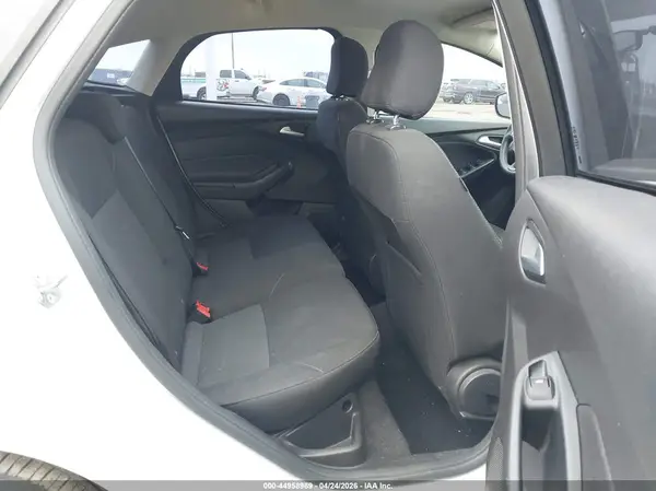 1FADP3K29HL258868 2017 FORD FOCUS - Image 8