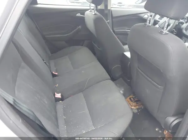 1FADP3K29HL271880 2017 FORD FOCUS - Image 8