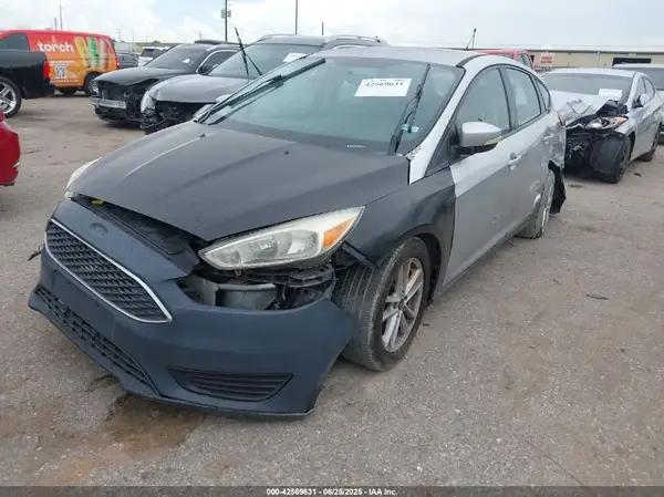 1FADP3K29HL280952 2017 FORD FOCUS - Image 2