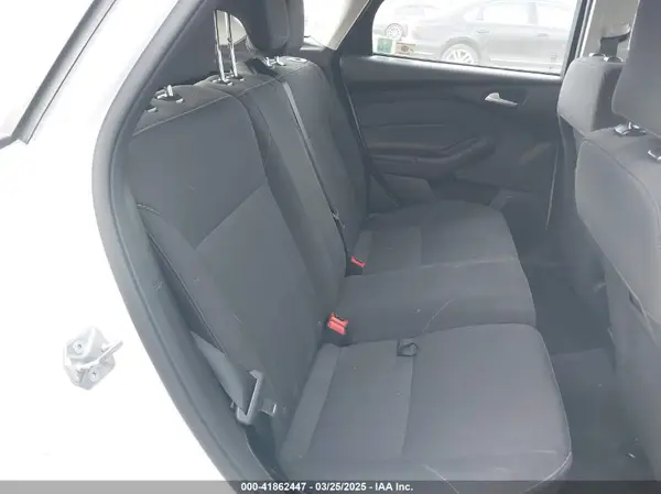 1FADP3K29HL285830 2017 FORD FOCUS - Image 8