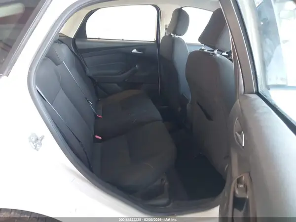 1FADP3K29HL290798 2017 FORD FOCUS - Image 8