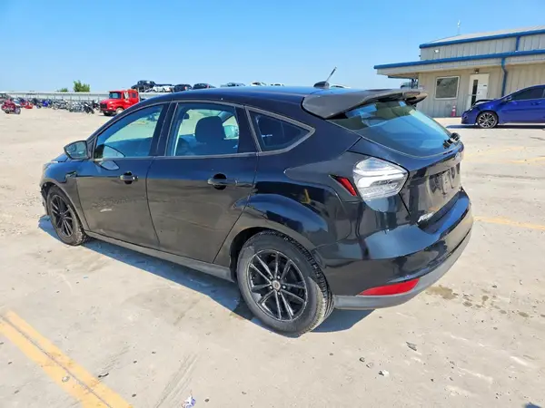 1FADP3K29HL291062 2017 FORD FOCUS - Image 2