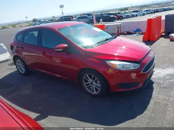 1FADP3K29HL299808 2017 FORD FOCUS - Image 1