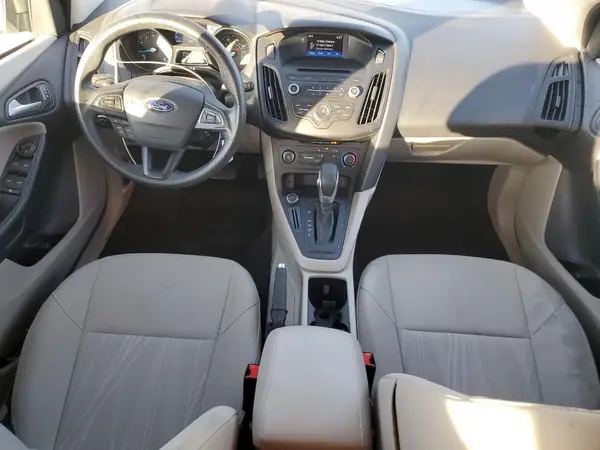1FADP3K29HL337490 2017 FORD FOCUS - Image 8