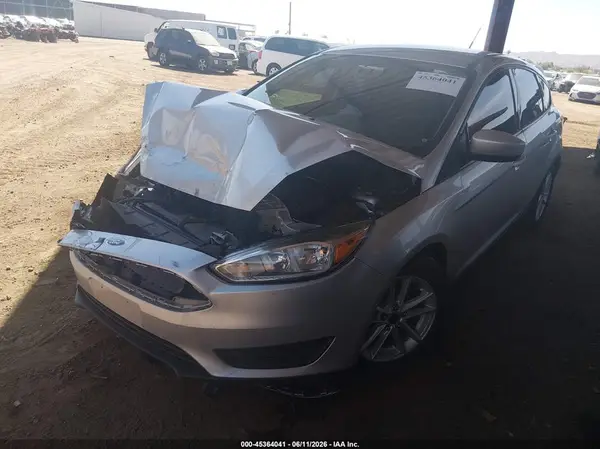 1FADP3K29JL207859 2018 FORD FOCUS - Image 2