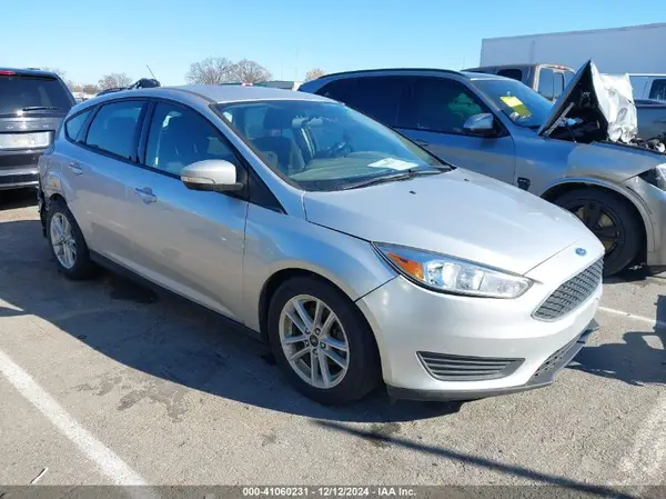 1FADP3K29JL210454 2018 FORD FOCUS - Image 1