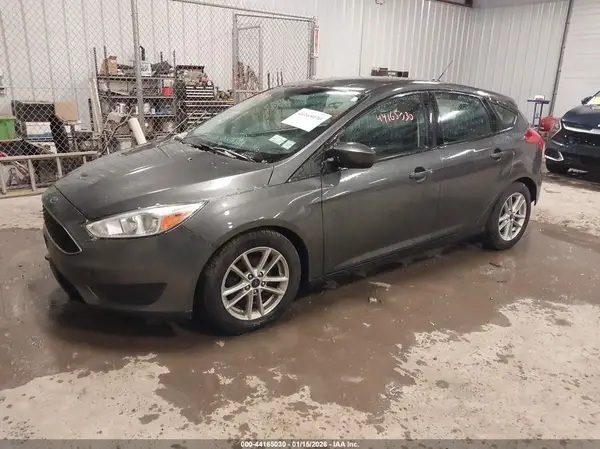 1FADP3K29JL218425 2018 FORD FOCUS - Image 2