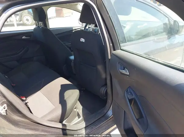 1FADP3K29JL231448 2018 FORD FOCUS - Image 8