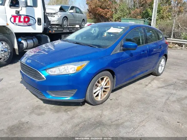 1FADP3K29JL238044 2018 FORD FOCUS - Image 2