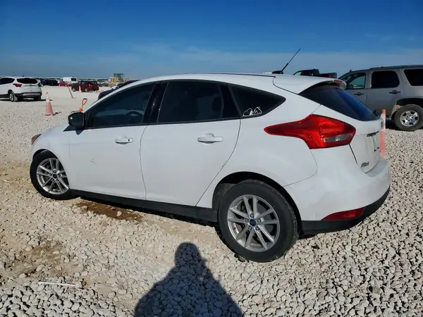 1FADP3K29JL241820 2018 FORD FOCUS - Image 2