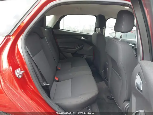 1FADP3K29JL242983 2018 FORD FOCUS - Image 8