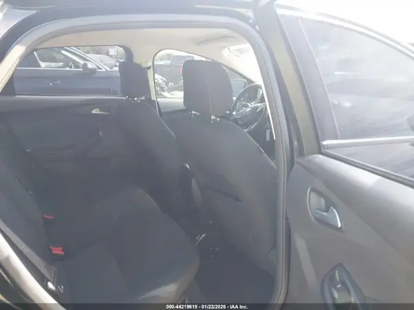 1FADP3K29JL248881 2018 FORD FOCUS - Image 8