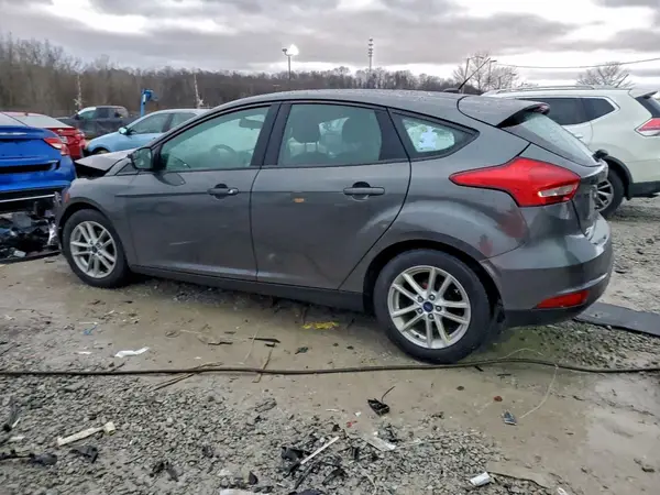 1FADP3K29JL258603 2018 FORD FOCUS - Image 2