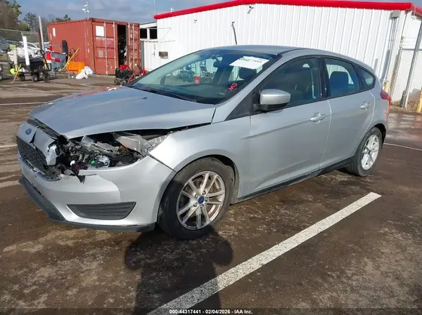 1FADP3K29JL274400 2018 FORD FOCUS - Image 2