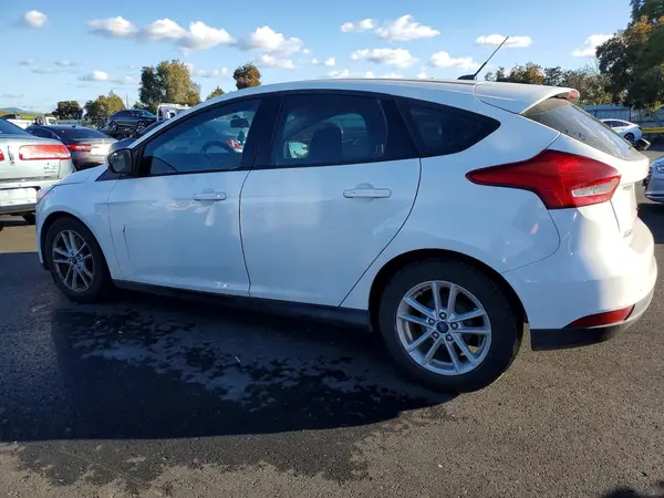 1FADP3K29JL279001 2018 FORD FOCUS - Image 2