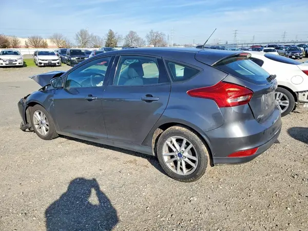 1FADP3K29JL279869 2018 FORD FOCUS - Image 2