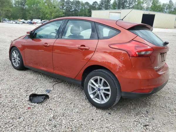 1FADP3K29JL281881 2018 FORD FOCUS - Image 2