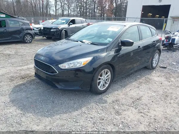 1FADP3K29JL283551 2018 FORD FOCUS - Image 2