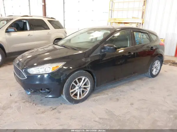 1FADP3K29JL283582 2018 FORD FOCUS - Image 2