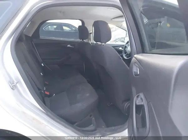 1FADP3K29JL290211 2018 FORD FOCUS - Image 8