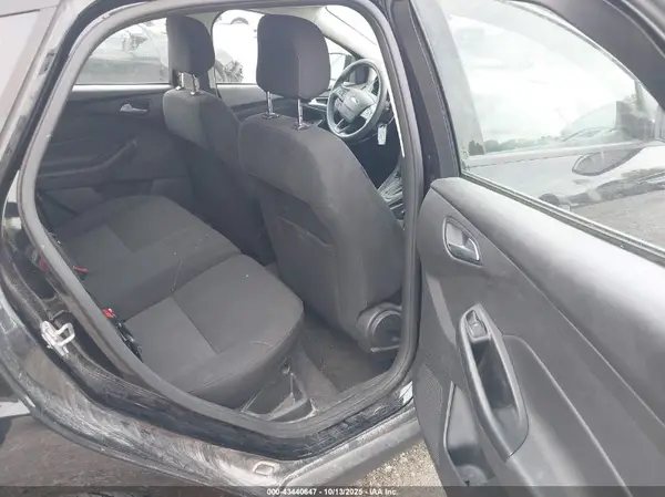 1FADP3K29JL300610 2018 FORD FOCUS - Image 8