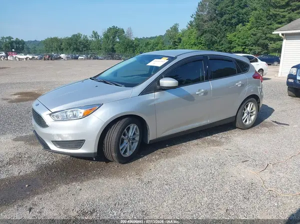1FADP3K29JL301160 2018 FORD FOCUS - Image 2