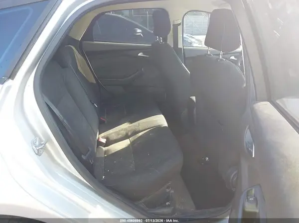 1FADP3K29JL301160 2018 FORD FOCUS - Image 8
