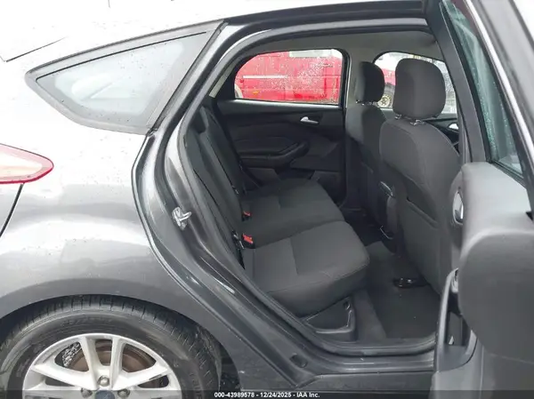 1FADP3K2XGL205126 2016 FORD FOCUS - Image 8