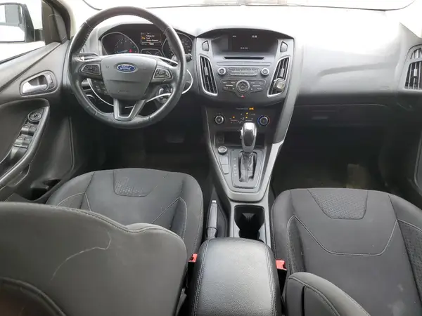 1FADP3K2XGL214568 2016 FORD FOCUS - Image 8