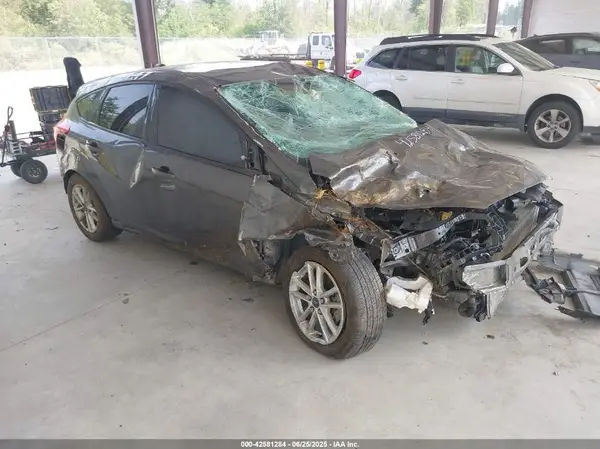 1FADP3K2XGL238417 2016 FORD FOCUS - Image 1