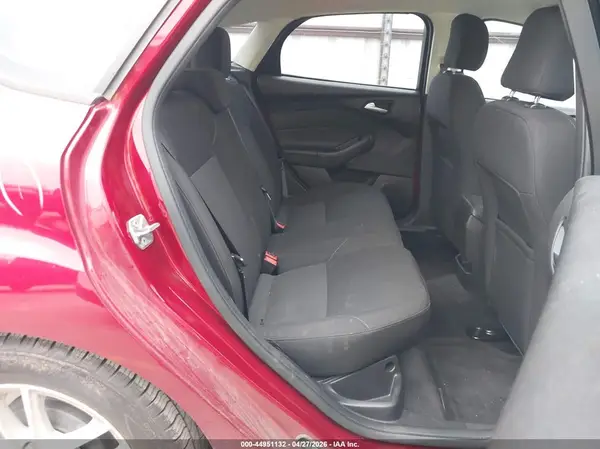 1FADP3K2XGL245027 2016 FORD FOCUS - Image 8