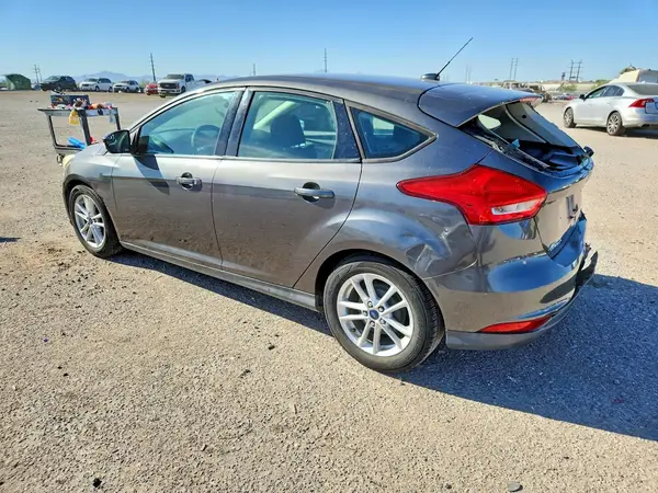 1FADP3K2XGL246565 2016 FORD FOCUS - Image 2