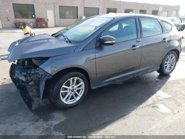 1FADP3K2XGL246873 2016 FORD FOCUS - Image 2