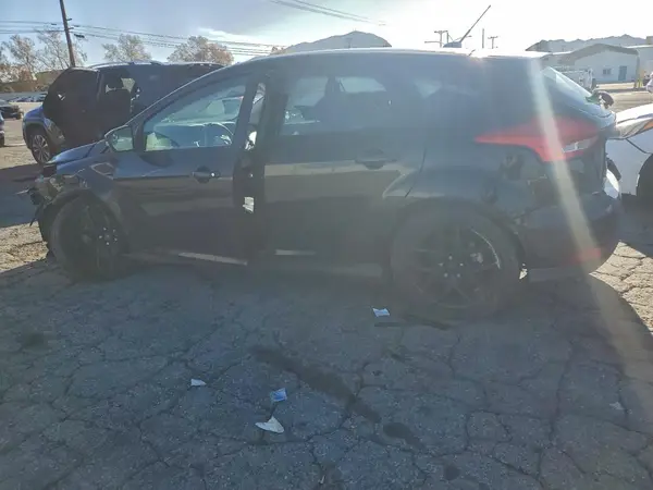 1FADP3K2XGL255928 2016 FORD FOCUS - Image 2