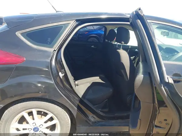 1FADP3K2XGL263320 2016 FORD FOCUS - Image 8
