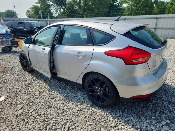 1FADP3K2XGL267335 2016 FORD FOCUS - Image 2