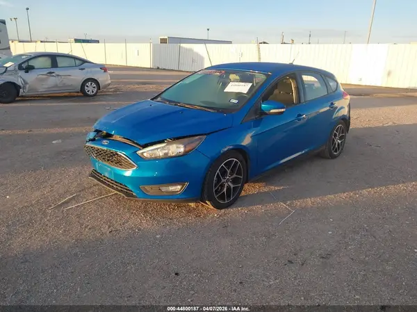 1FADP3K2XGL278402 2016 FORD FOCUS - Image 2